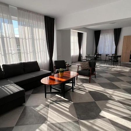 Ispera At The Vila Hotel Corbeanca Ngoại thất bức ảnh